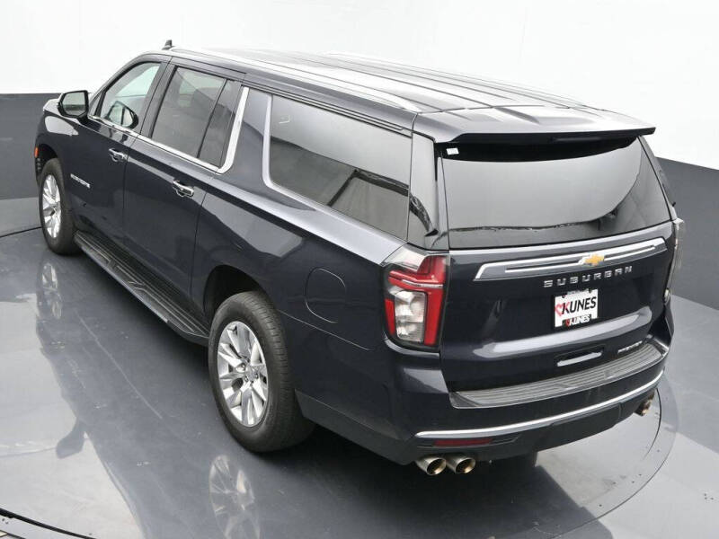 2023 Chevrolet Suburban Premier