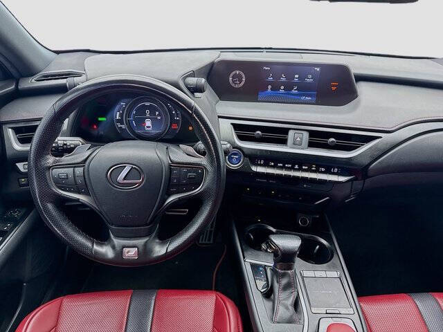 2022 Lexus UX 250h F SPORT