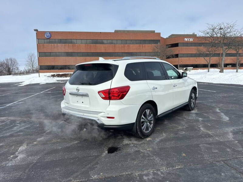 2020 Nissan Pathfinder S