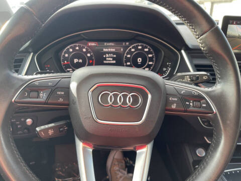 2019 Audi Q5 quattro Prestige 45 TFSI