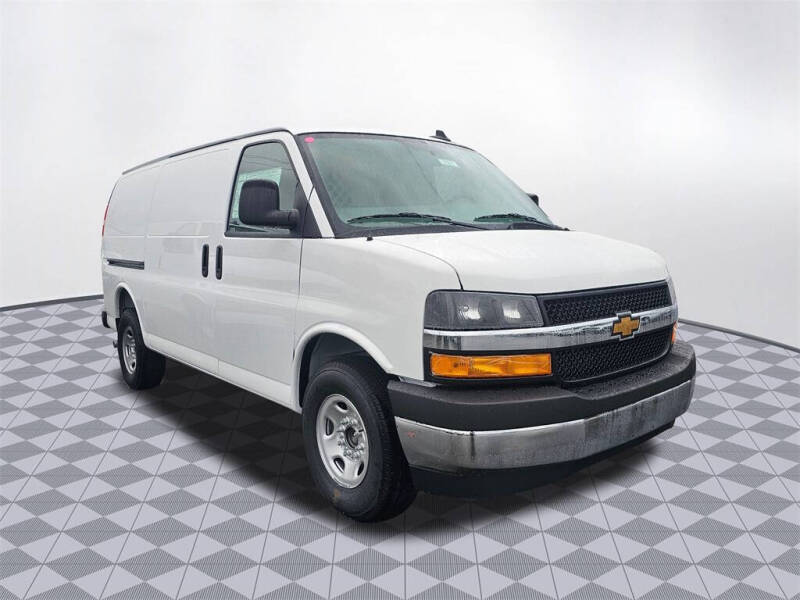 2025 Chevrolet Express 2500
