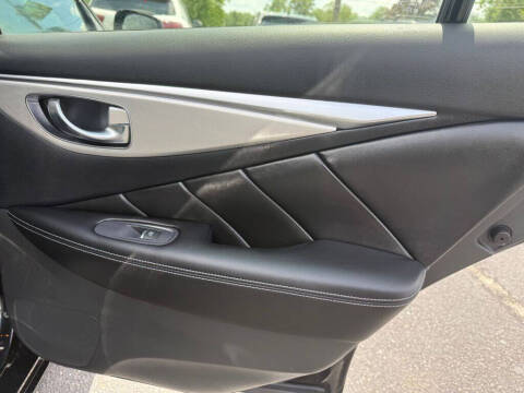 2022 Infiniti Q50 Luxe