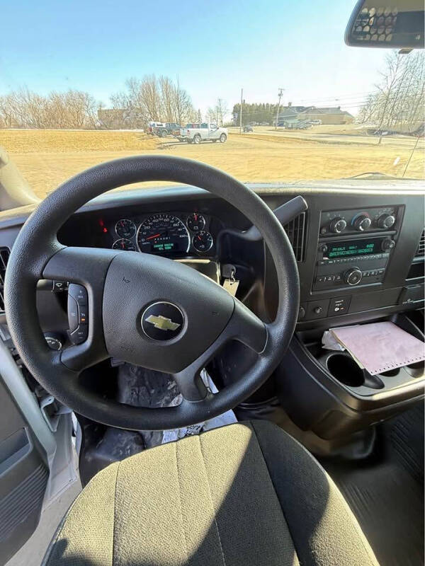 2024 Chevrolet Express 2500
