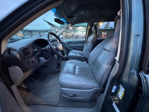 2006 Chrysler Town and Country Touring