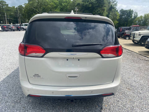 2017 Chrysler Pacifica Touring-L