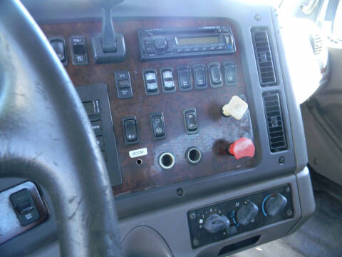 2012 Freightliner M2 112