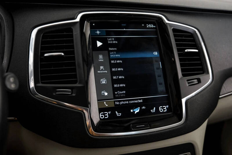 2020 Volvo XC90 T5 Momentum