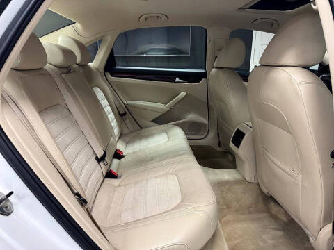 2013 Volkswagen Passat TDI SEL Premium