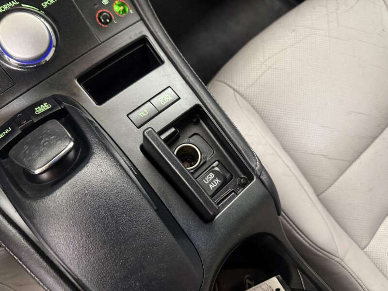 2011 Lexus CT 200h Premium