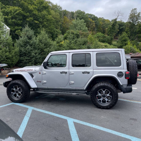 2019 Jeep Wrangler Unlimited Rubicon photo 2