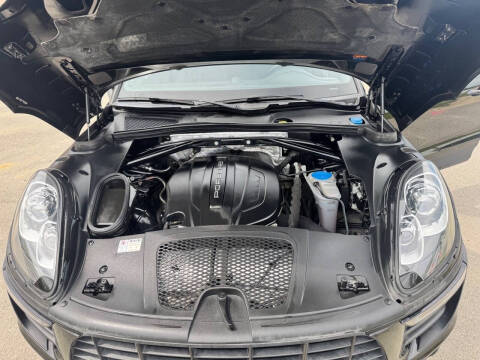2017 Porsche Macan