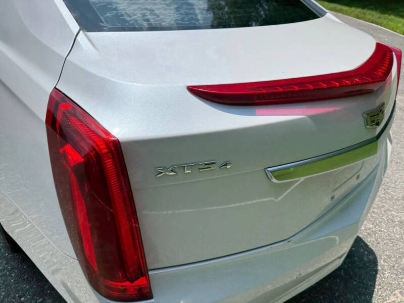 2016 Cadillac XTS Luxury