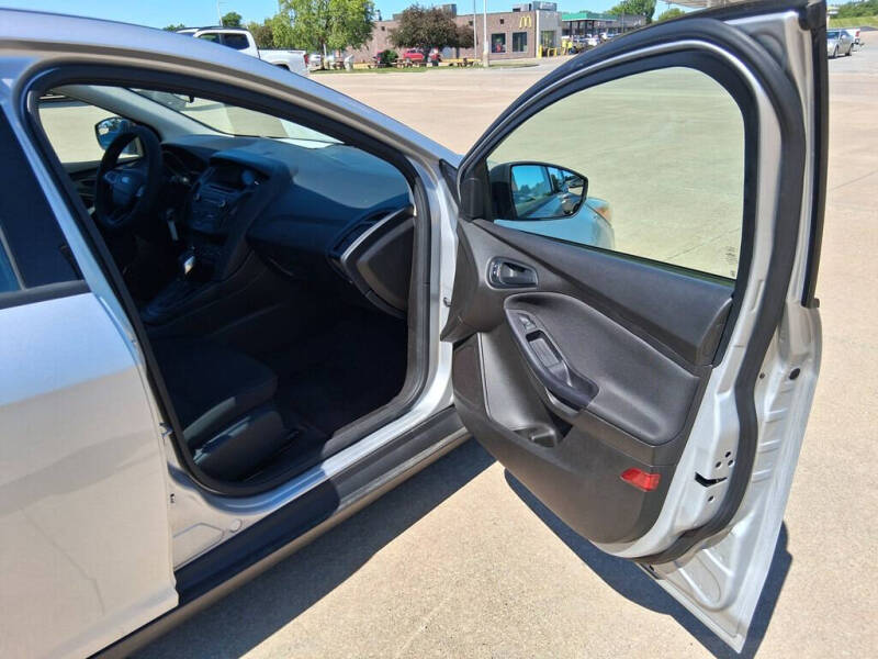 2016 Ford Focus S