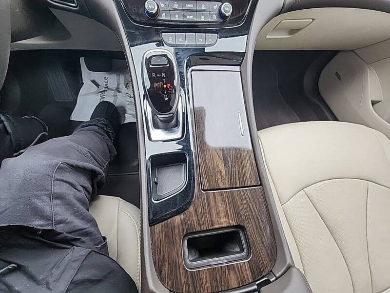 2019 Buick LaCrosse Premium