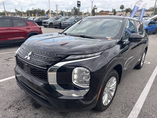 2023 Mitsubishi Outlander ES