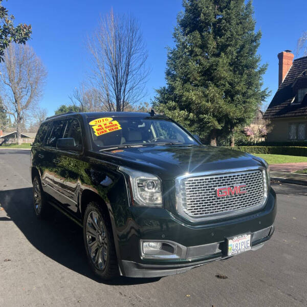 2016 GMC Yukon Denali's photo