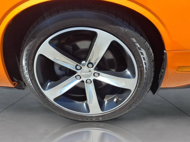 2014 Dodge Challenger R/T Shaker Package