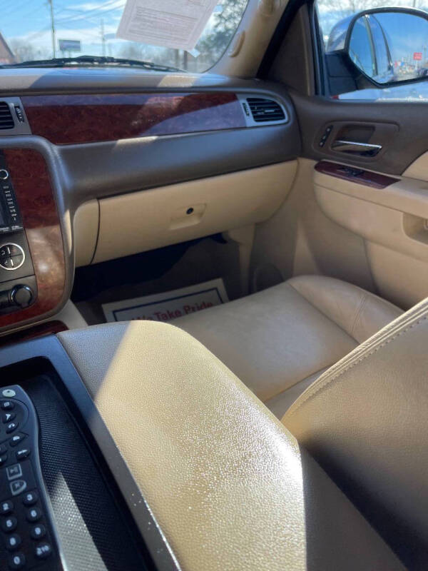 2013 Chevrolet Suburban LTZ