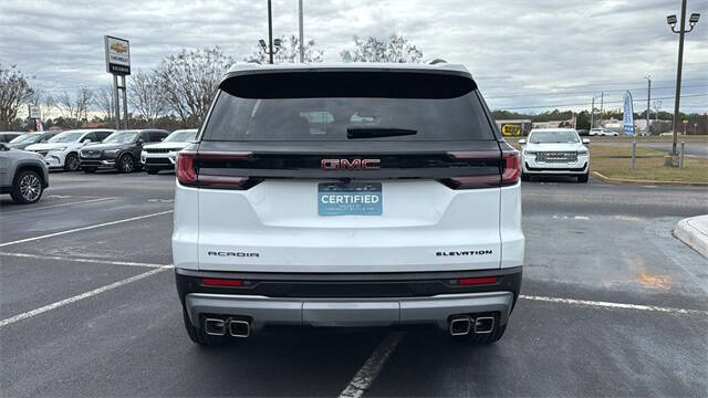 2025 GMC Acadia Elevation