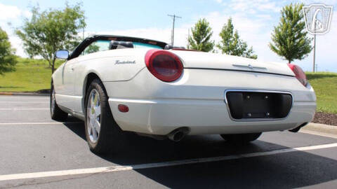 2002 Ford Thunderbird Deluxe