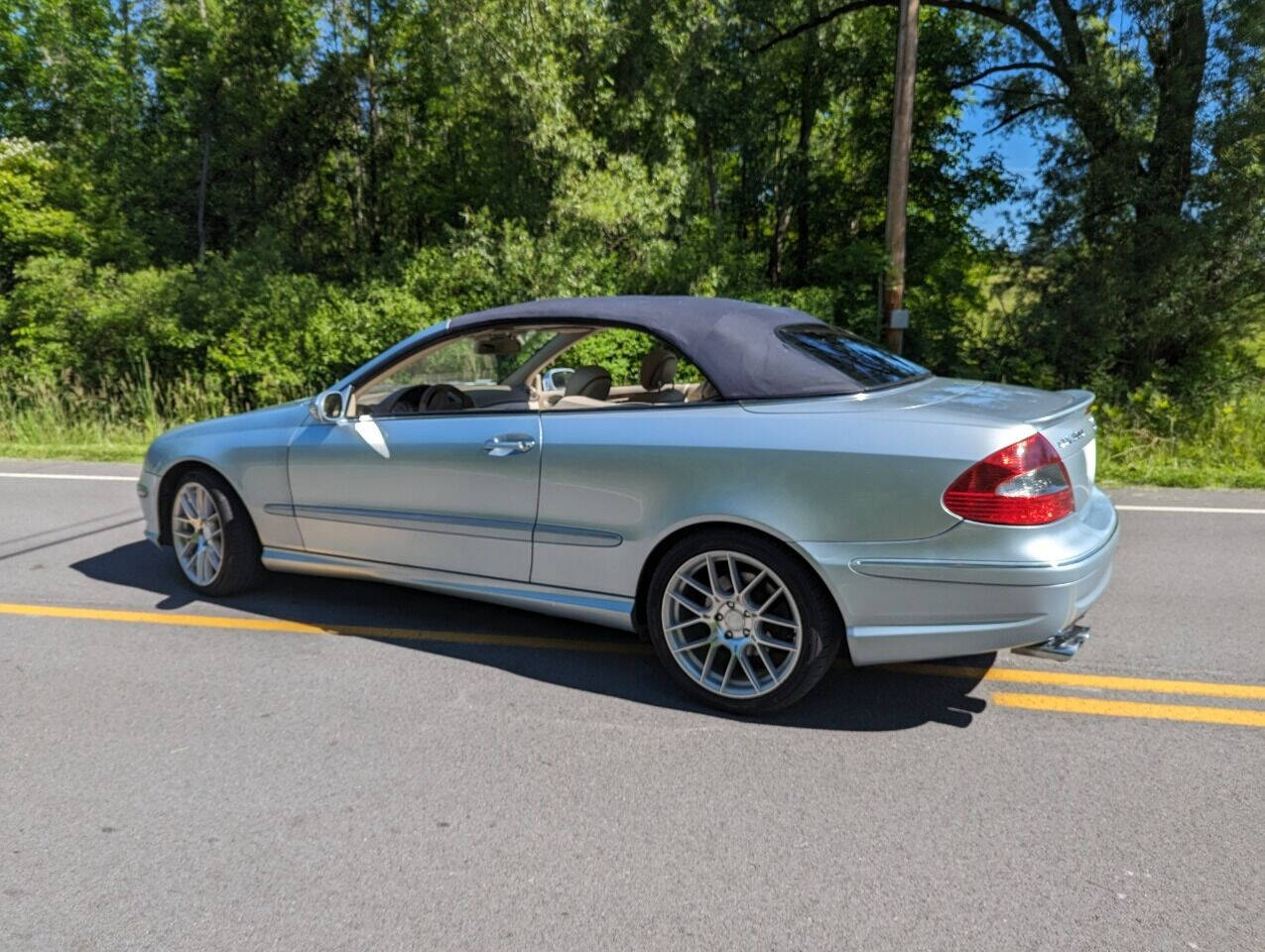 2006 Mercedes-Benz CLK for sale at Epic Auto in Churchville, NY