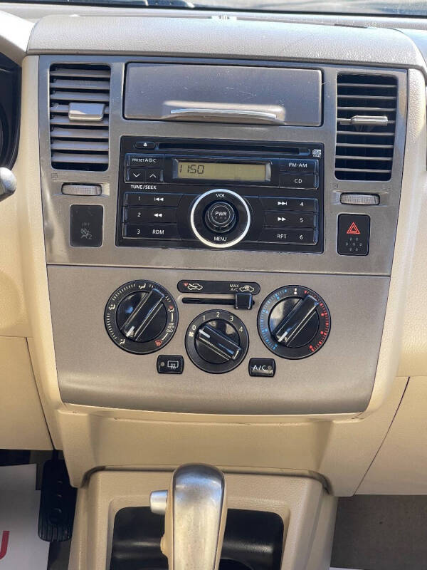 2009 Nissan Versa 1.8 S