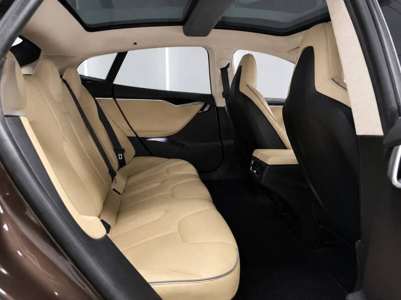 2012 Tesla Model S