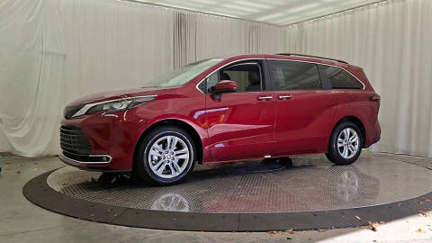 2024 Toyota Sienna XLE 7-Passenger