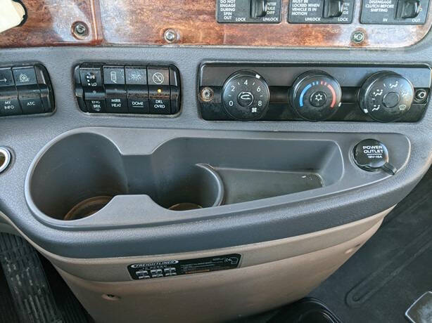 2013 Freightliner Cascadia