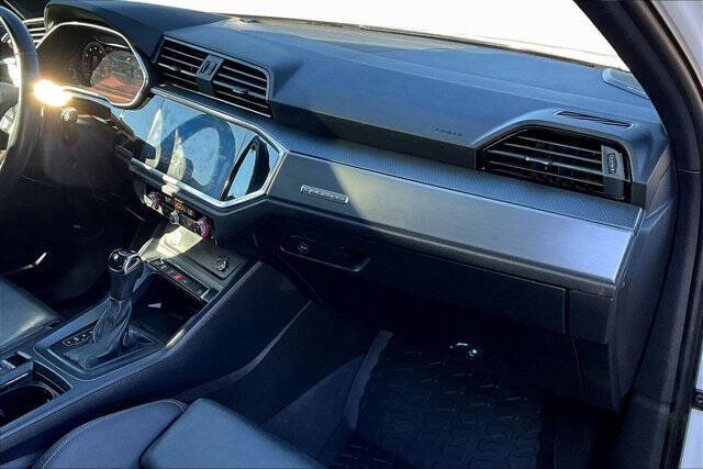 2019 Audi Q3 quattro S line Prem Plus 45 TFSI