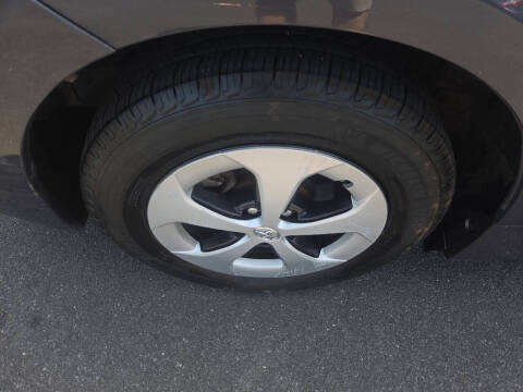 2012 Toyota Prius Two