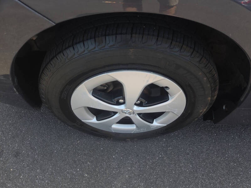 2012 Toyota Prius Two