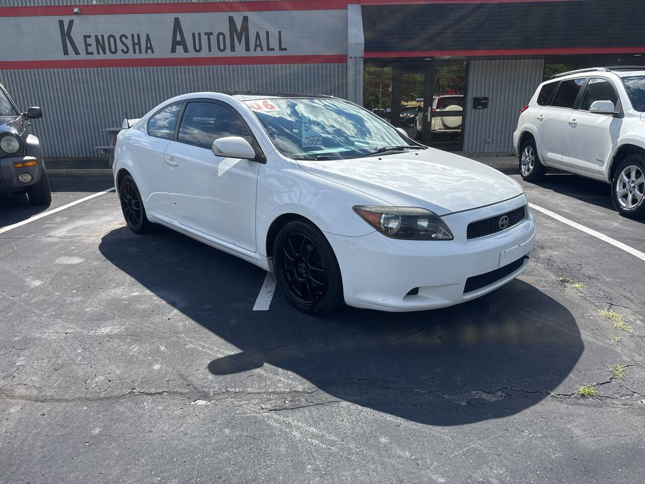 White 2006 Scion tC Base 2dr Hatchback w/Automatic 1