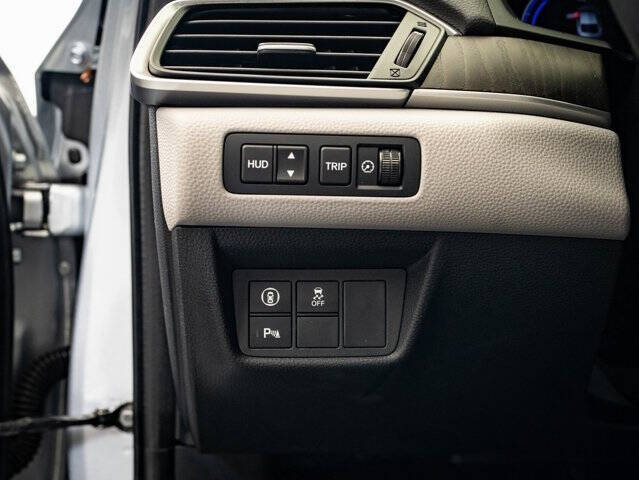 2019 Honda Accord Hybrid Touring