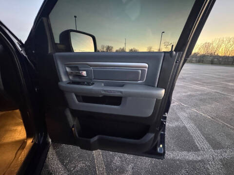 2015 RAM 1500 SLT