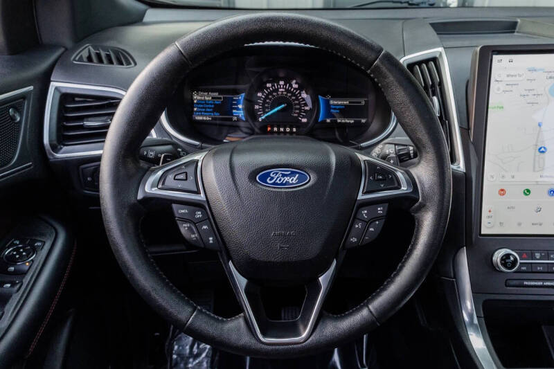 2021 Ford Edge Titanium