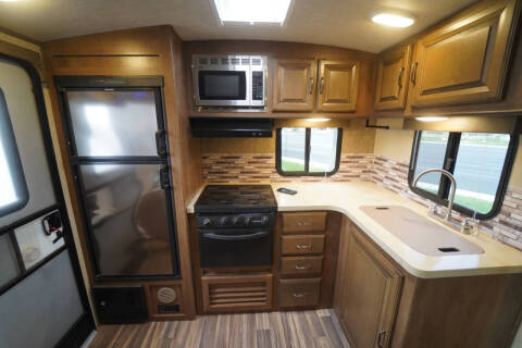 2016 Cruiser RV Fun Finder 231 LRK
