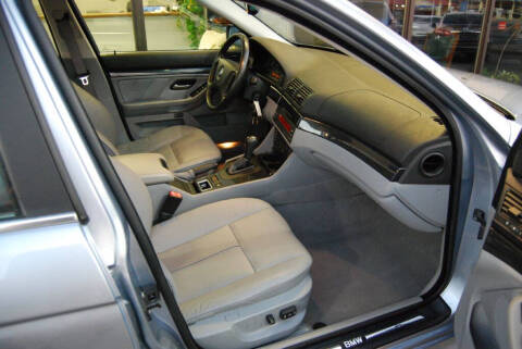 2003 BMW 5 Series 525i