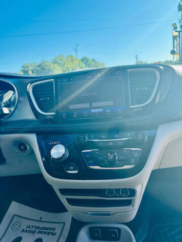 2021 Chrysler Pacifica Touring L