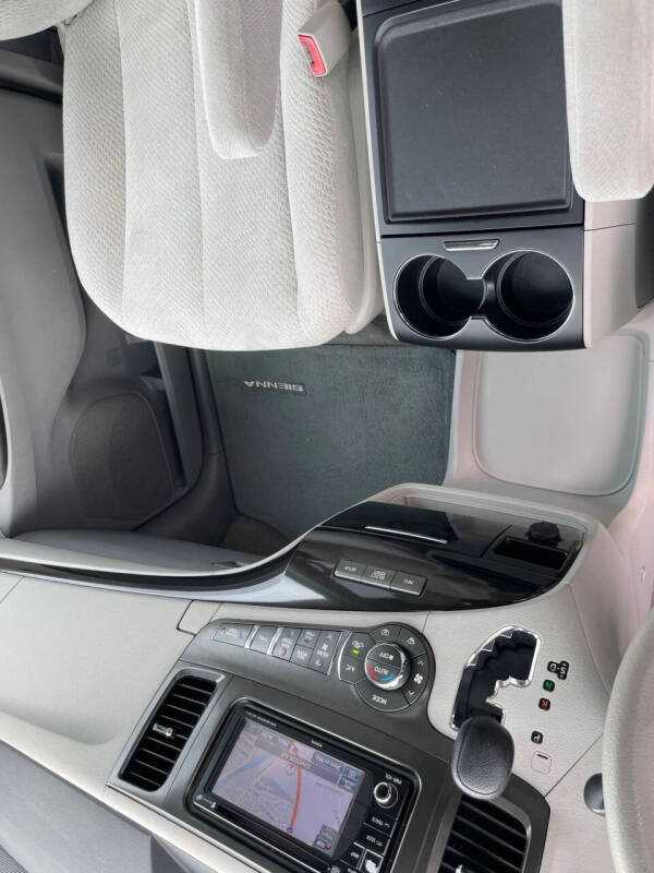 2013 Toyota Sienna