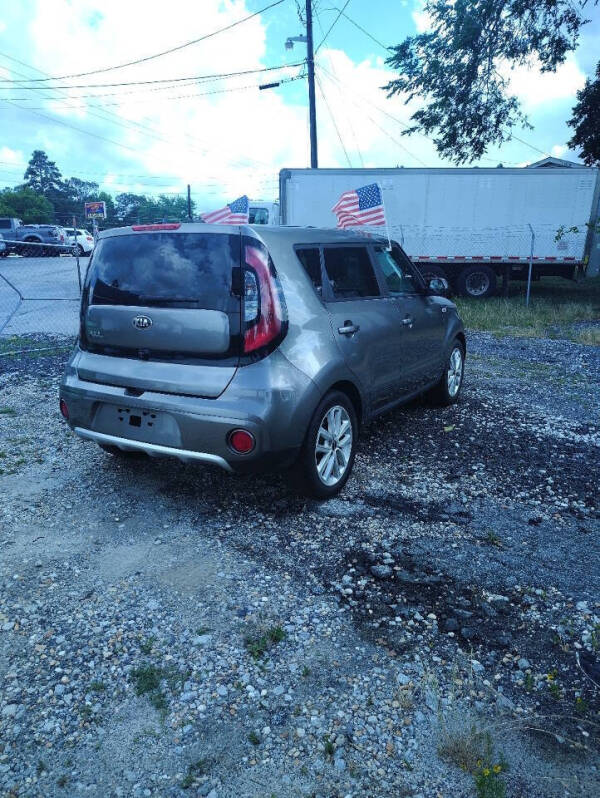 2018 Kia Soul +