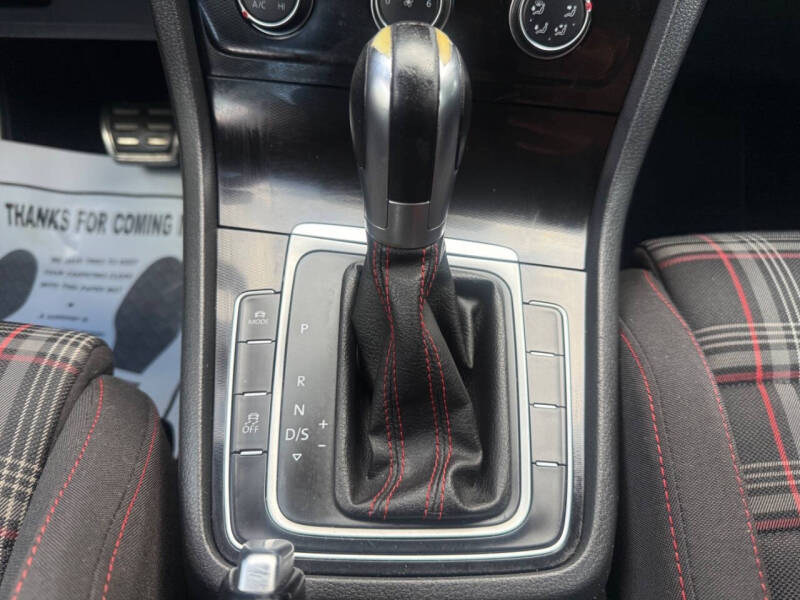 2015 Volkswagen Golf GTI S