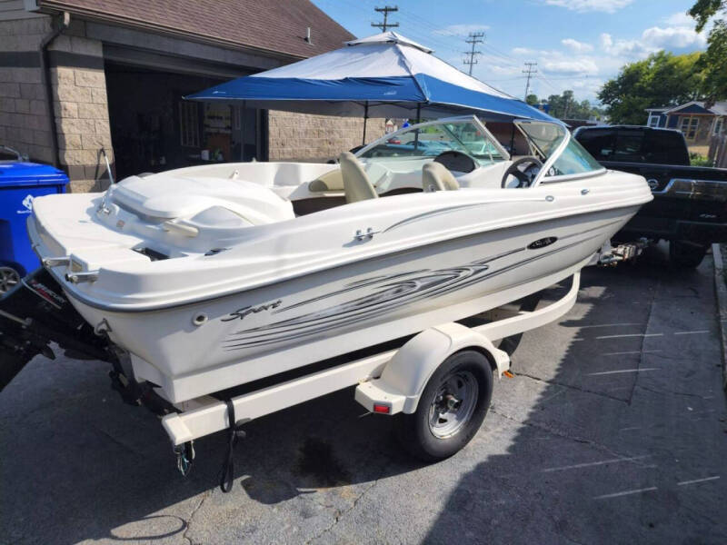 2004 Sea Ray 180 Sport