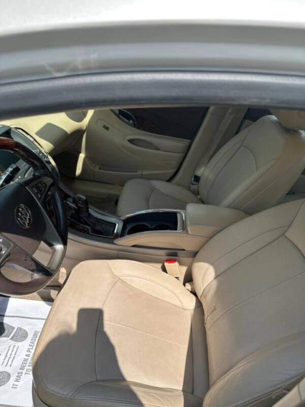 2012 Buick LaCrosse Premium 3