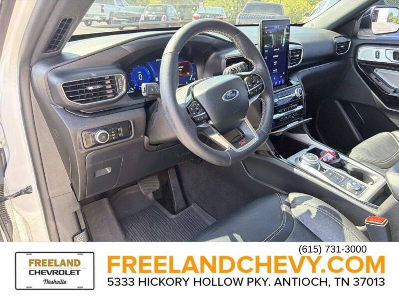2023 Ford Explorer ST