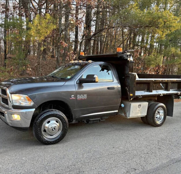2016 RAM Ram 3500 Chassis Cab Tradesman's photo