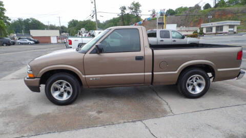 2002 Chevrolet S-10 for sale at G AND J MOTORS in Elkin NC