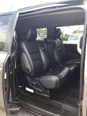 2016 Toyota Sienna SE Premium 8-Passenger