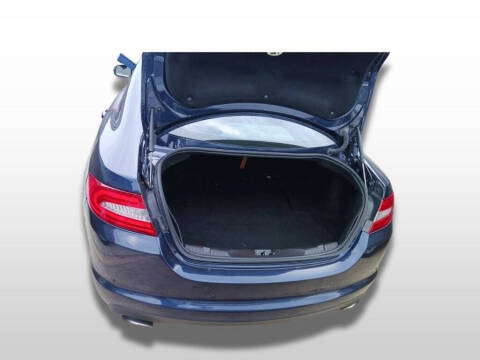 2015 Jaguar XF 3.0 Sport