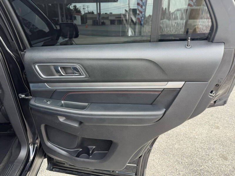2017 Ford Explorer Sport